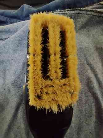 Эл. щетка--пылесос ручная в отличном состоянии. Донецк