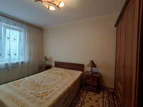 Продам 2-х ком. квартиру и капитальный гараж . Ленинский пр. Обжора. Донецк