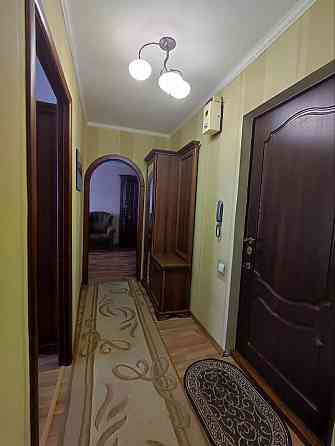 Продам 2-х ком. квартиру и капитальный гараж . Ленинский пр. Обжора. Донецк