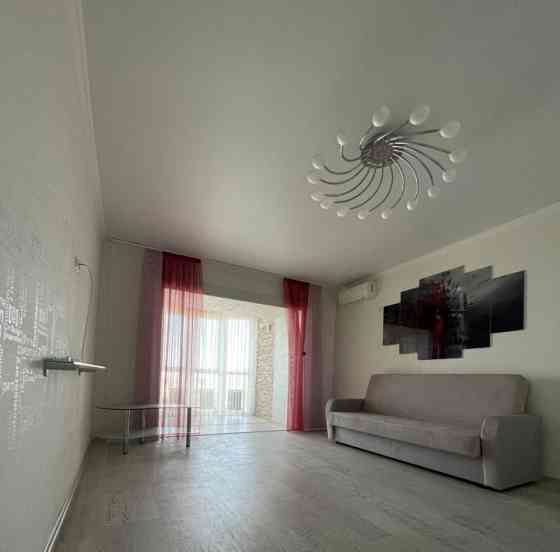 Сдается двухкомнатная квартира в Ленинском районе, микрорайон Звездный. Донецк