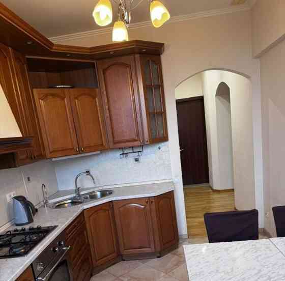 Сдаю трехкомнатную квартиру 74.0 м² этаж 2 в Ленинском районе, ориентир Боссе Донецк