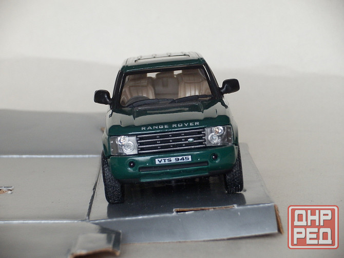 Land Rover Range Rover (2003) (Отсутствует одно стекло в задней оптике) - SCHUCO - 1/43 Донецк - изображение 6