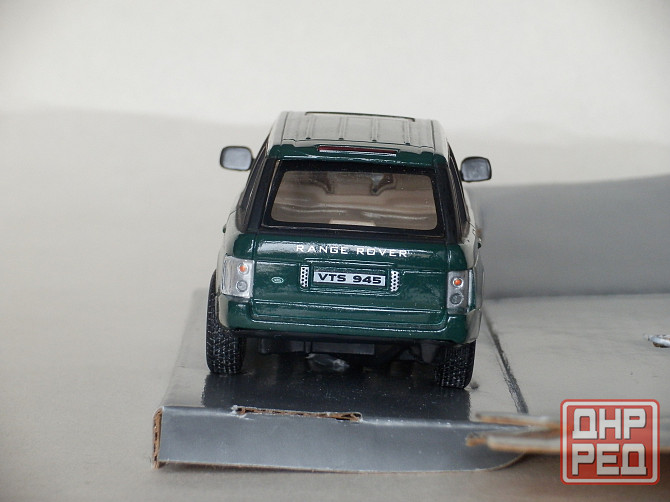 Land Rover Range Rover (2003) (Отсутствует одно стекло в задней оптике) - SCHUCO - 1/43 Донецк - изображение 3