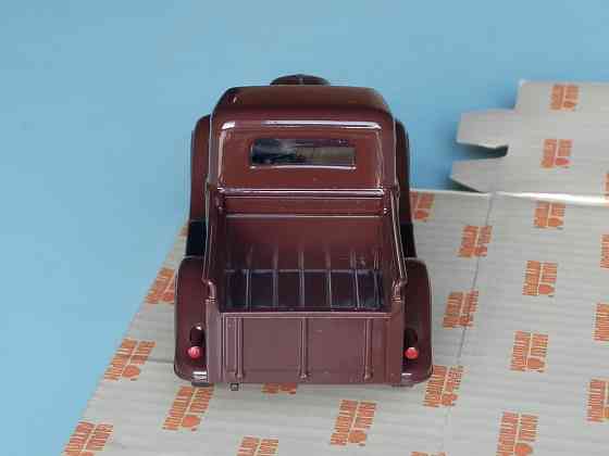 ГаЗ-М415 (коричневый) - Наш Автопром - 1/43 Донецк