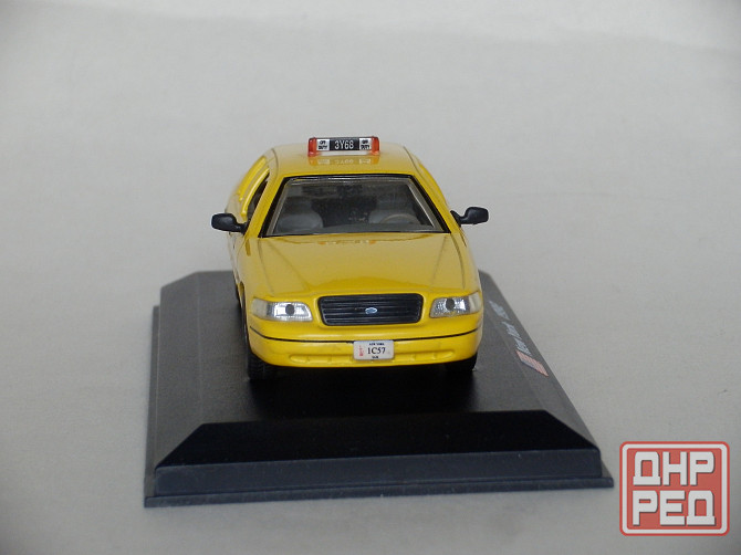 Ford Crown Victoria (2000) - AMERCOM - масштаб меньше, чем 1/43 Донецк - изображение 7