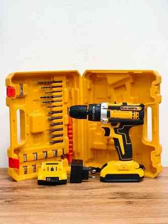 Шуруповерт аккумуляторный с комплектом Донецк