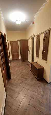 Продам 2-х комнатную 92м2 новострой Королевская башня Донецк