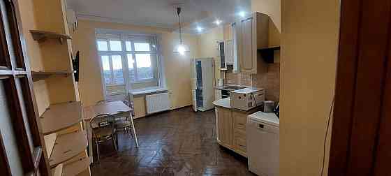 Продам 2-х комнатную 92м2 новострой Королевская башня Донецк