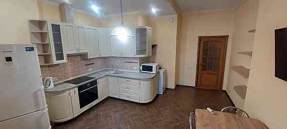 Продам 2-х комнатную 92м2 новострой Королевская башня Донецк