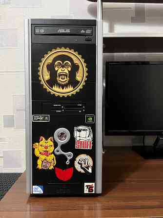 Продам компьютер( системный блок, монитор LG) и компьютерный стол Донецк