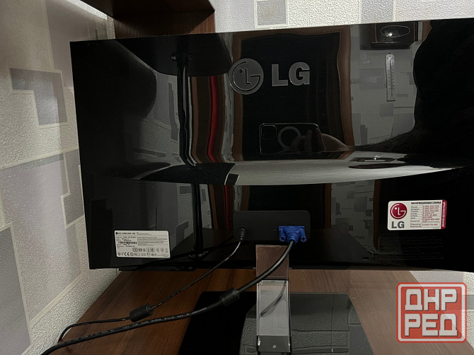 Продам компьютер( системный блок, монитор LG) и компьютерный стол Донецк - изображение 4