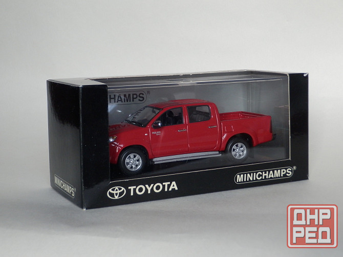 Toyota Hilux - MINICHAMPS - 1/43 (нет эмблемы на радиаторе, шагрень на дверях) Донецк - изображение 5