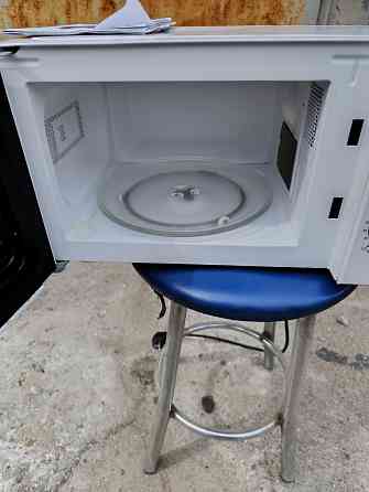 Продам микроволновую печь Horizont 20MW700-1378AAW Донецк