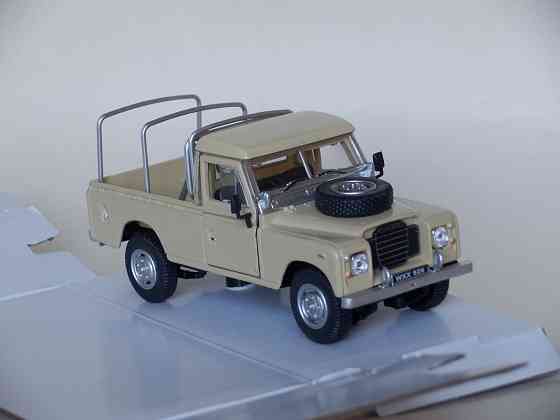 Land Rover Series 3 109 - CARARAMA - 1/43 Донецк