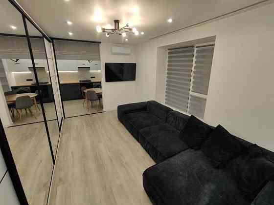 Сдаю двухкомнатную квартиру 52.0 м² этаж 2/15 город Донецк, Калининский район, проспект Ильича, 27, Донецк