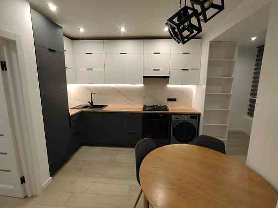 Сдаю двухкомнатную квартиру 52.0 м² этаж 2/15 город Донецк, Калининский район, проспект Ильича, 27, Донецк