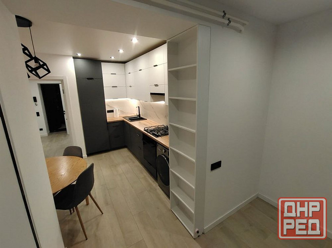 Сдаю двухкомнатную квартиру 52.0 м² этаж 2/15 город Донецк, Калининский район, проспект Ильича, 27, Донецк - изображение 2