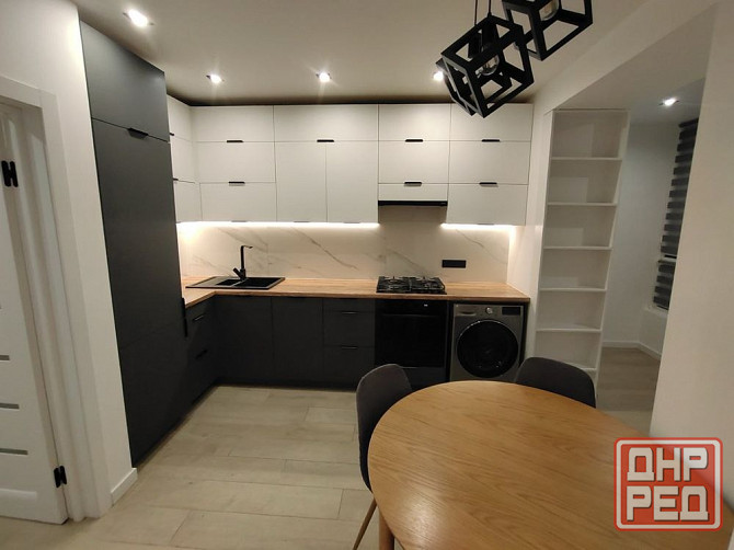 Сдаю двухкомнатную квартиру 52.0 м² этаж 2/15 город Донецк, Калининский район, проспект Ильича, 27, Донецк - изображение 3