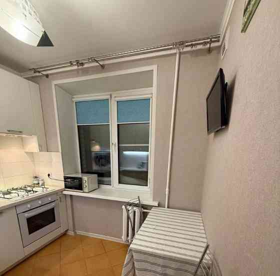 Cдaётся уютная двухкомнатная квартирa на длитeльный срoк в Буденновском районе Донецк