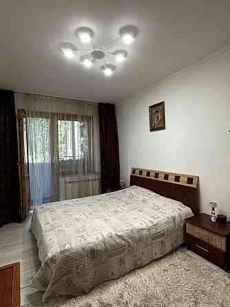 Сдаю трехкомнатную квартиру 66.0 м² этаж 1/5 район Петровский, Площадь Победы Донецк