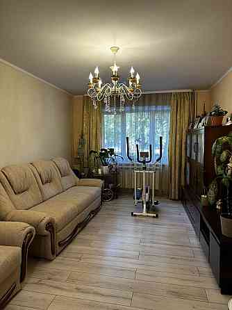 Сдаю трехкомнатную квартиру 66.0 м² этаж 1/5 район Петровский, Площадь Победы Донецк