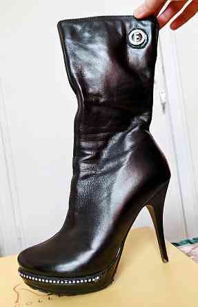 Полусапожки на шпильке со стразами, 35 размер Донецк