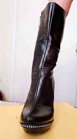 Полусапожки на шпильке со стразами, 35 размер Донецк