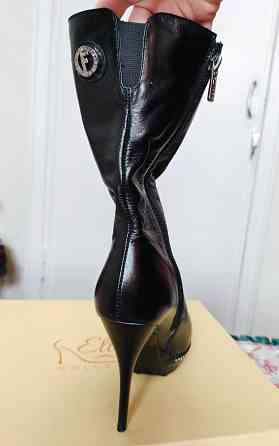 Полусапожки на шпильке со стразами, 35 размер Донецк