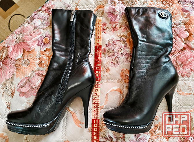 Полусапожки на шпильке со стразами, 35 размер Донецк - изображение 1