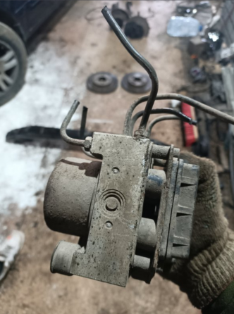 блок abs mitsubishi lancer 9 Енакиево