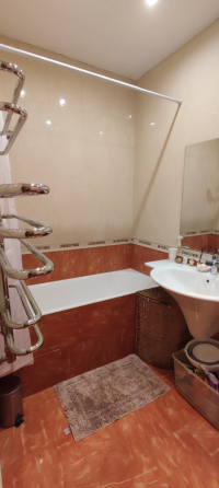 Сдаётся просторная квартира! Донецк, Киевский район Донецк