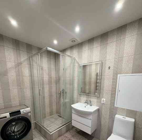 Сдаю однокомнатную квартиру 34.0 м² этаж 2/9 город Донецк, Ленинский район, Цирк Донецк