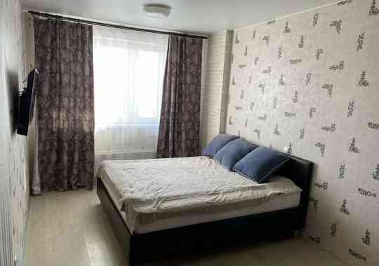 Сдаю однокомнатную квартиру 40.0 м² этаж 3/8 Ворошиловский район, Крытый рынок Донецк