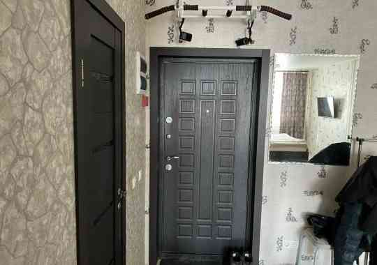 Сдаю однокомнатную квартиру 40.0 м² этаж 3/8 Ворошиловский район, Крытый рынок Донецк