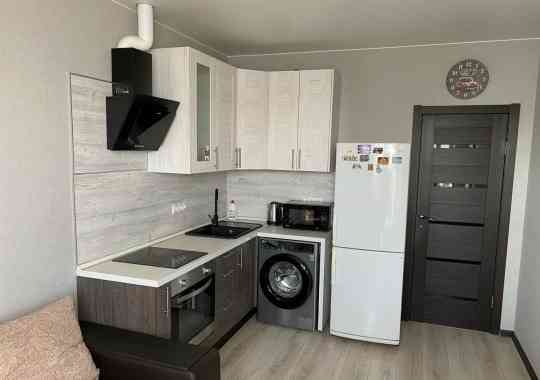 Сдаю однокомнатную квартиру 40.0 м² этаж 3/8 Ворошиловский район, Крытый рынок Донецк