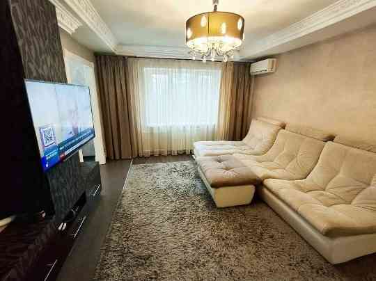 2х комнатная студия в Ворошиловском районе, ул. Набережная ориентир кафе Ракушка Донецк