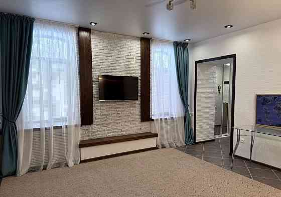 Сдается 2-х комнатная квартира в Ленинском районе по Ленинскому проспекту ориентир ОЦКб Донецк