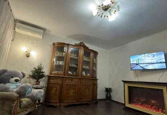 Сдается очень уютная и крупногабаритная двухкомнатная квартира в Ворошиловском районе Донецка Донецк