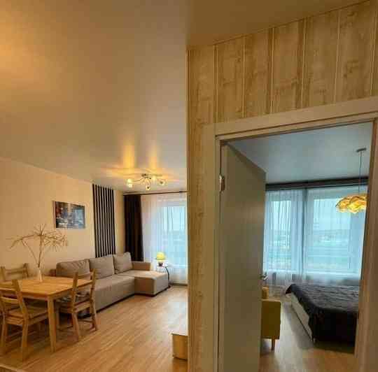 Cдаётcя 2-х комнатная квартира. Haходится в Пролетарском районе, вceгo в 5 минутaх пeшком Донецк