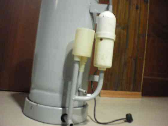 продаю дистиллятор в нормальном состоянии. 3 кВт. 2 тена Донецк