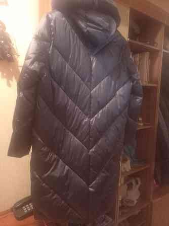 Пальто зимнее фирменное с капюшоном новое,р-р52-54,длина по-колено на средний рост Донецк