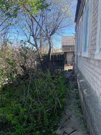 Продаю 3-х комнатную квартиру на земле в Ленинском районе, пос. Победа Донецк