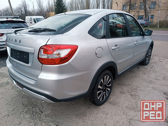 Новая Лада Гранта Лифтбек Актив Кросс Донецк - изображение 8