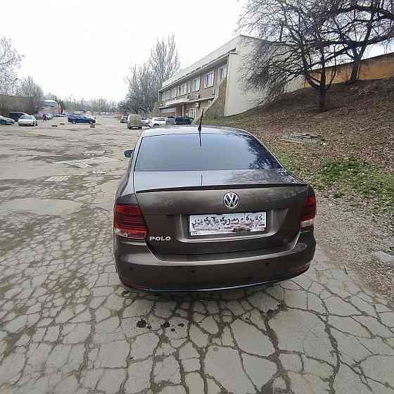 Продам Фольксваген Поло на автомате рестайлинг 2015 год Донецк