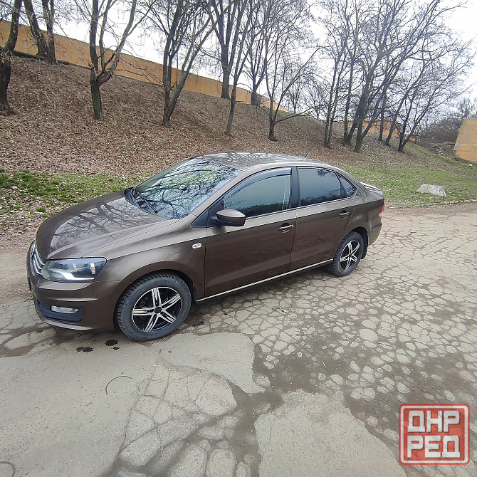 Продам Фольксваген Поло на автомате рестайлинг 2015 год Донецк - изображение 6