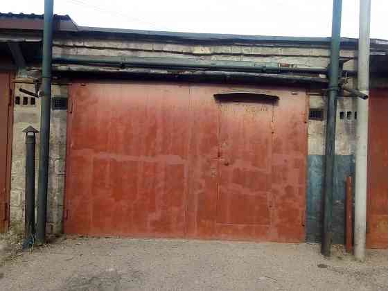 Продам капитальный гараж в а.к. "Прокатчик" Донецк