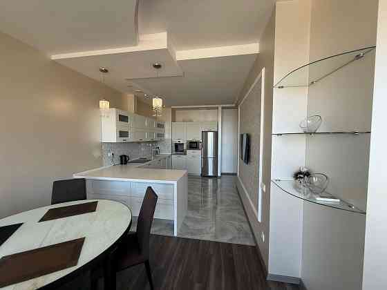 Продается Роскошная 4-комнатная квартира в элитном Доме на Проспекте Мира - Набережная! Донецк