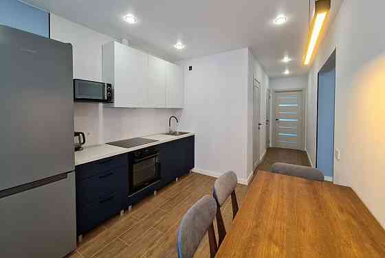 Сдаю двухкомнатную квартиру 42.0 м² этаж 1/5 район Ворошиловский, Набережная улица, 159, проспект Ми Донецк