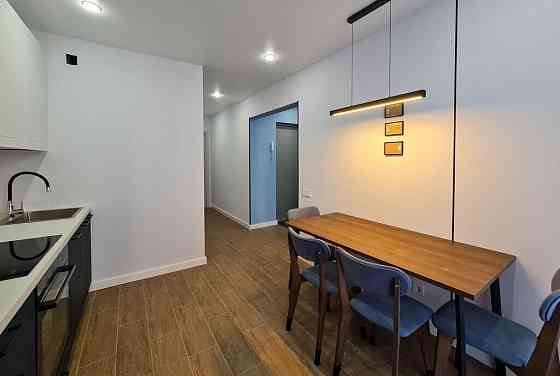 Сдаю двухкомнатную квартиру 42.0 м² этаж 1/5 район Ворошиловский, Набережная улица, 159, проспект Ми Донецк