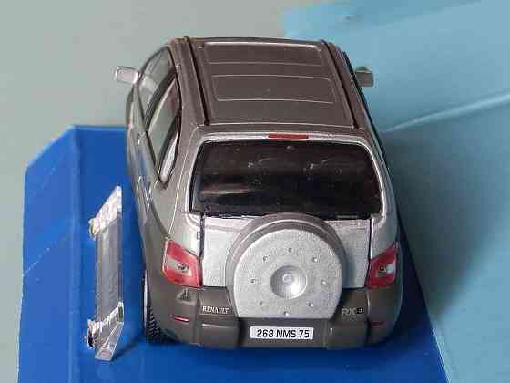 Renault RX4 (серебристый) - CARARAMA - 1/43 Донецк